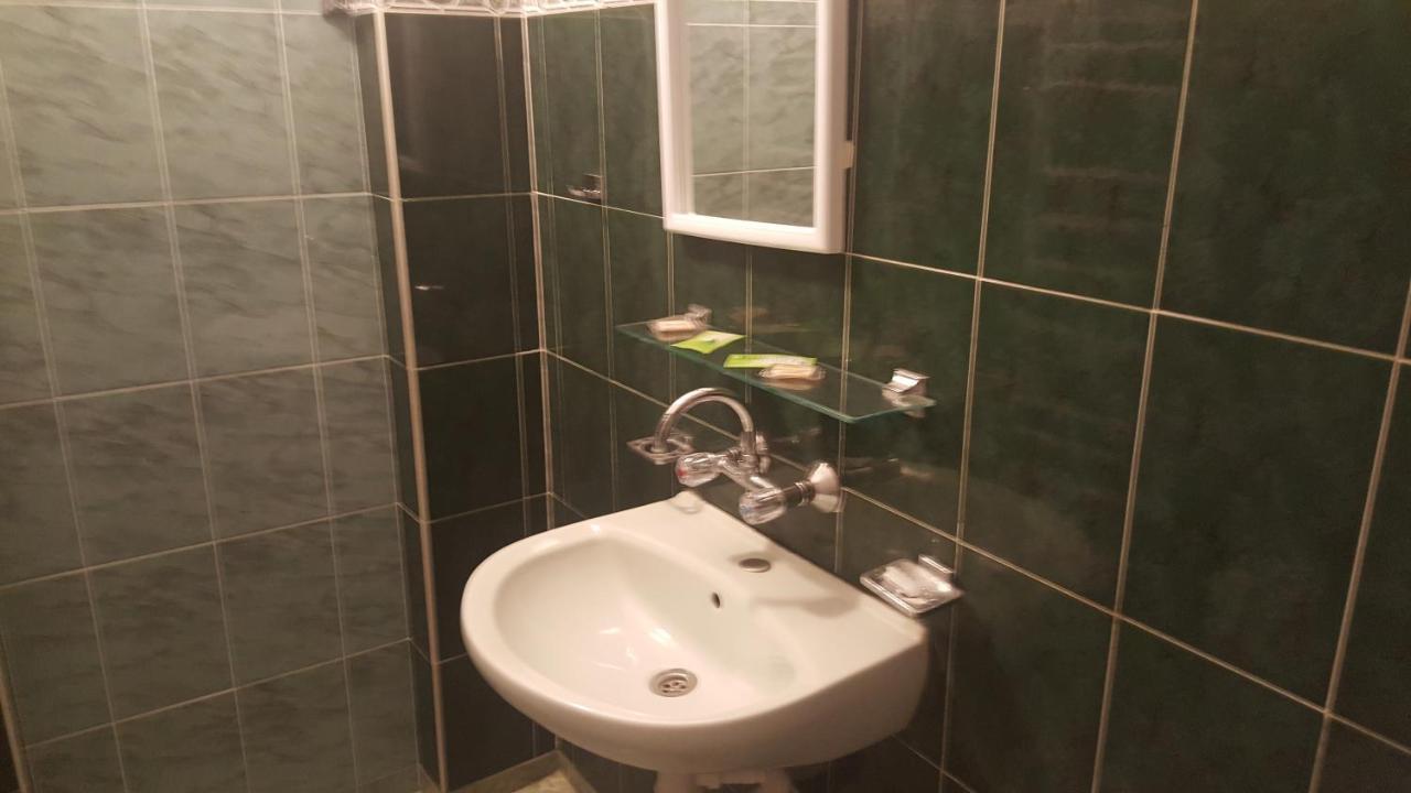 Sachaka Hotel Karlovo Luaran gambar